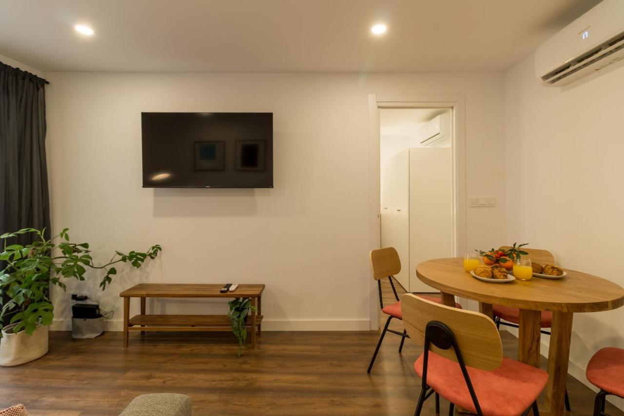 El Born Design Apartments Barcelona Luaran gambar